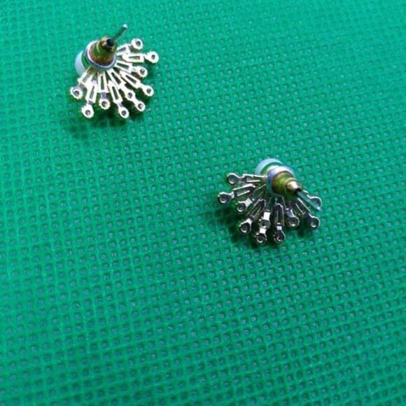 Crown Pearl crystal handcrafted earrings - Picture 3 of 3